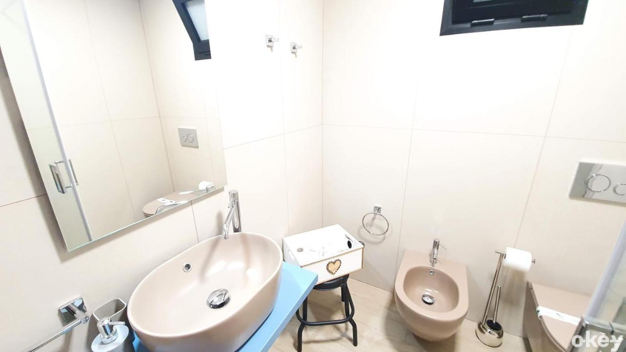 Dimora Beluga - Bari Centro Hotel Bagian luar foto