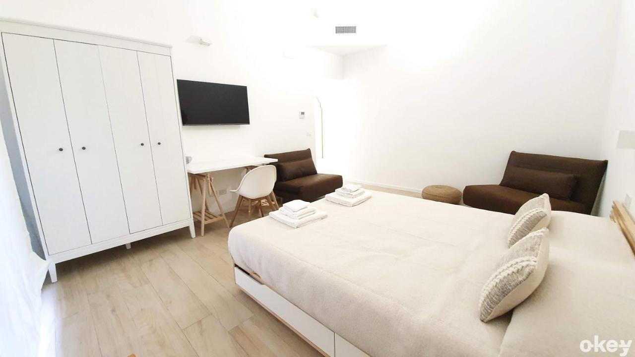 Dimora Beluga - Bari Centro Hotel Bagian luar foto