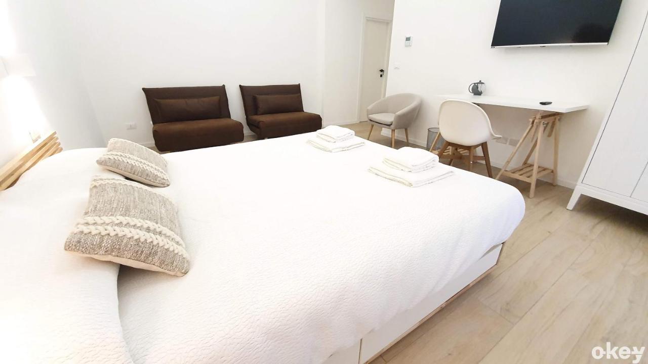 Dimora Beluga - Bari Centro Hotel Bagian luar foto